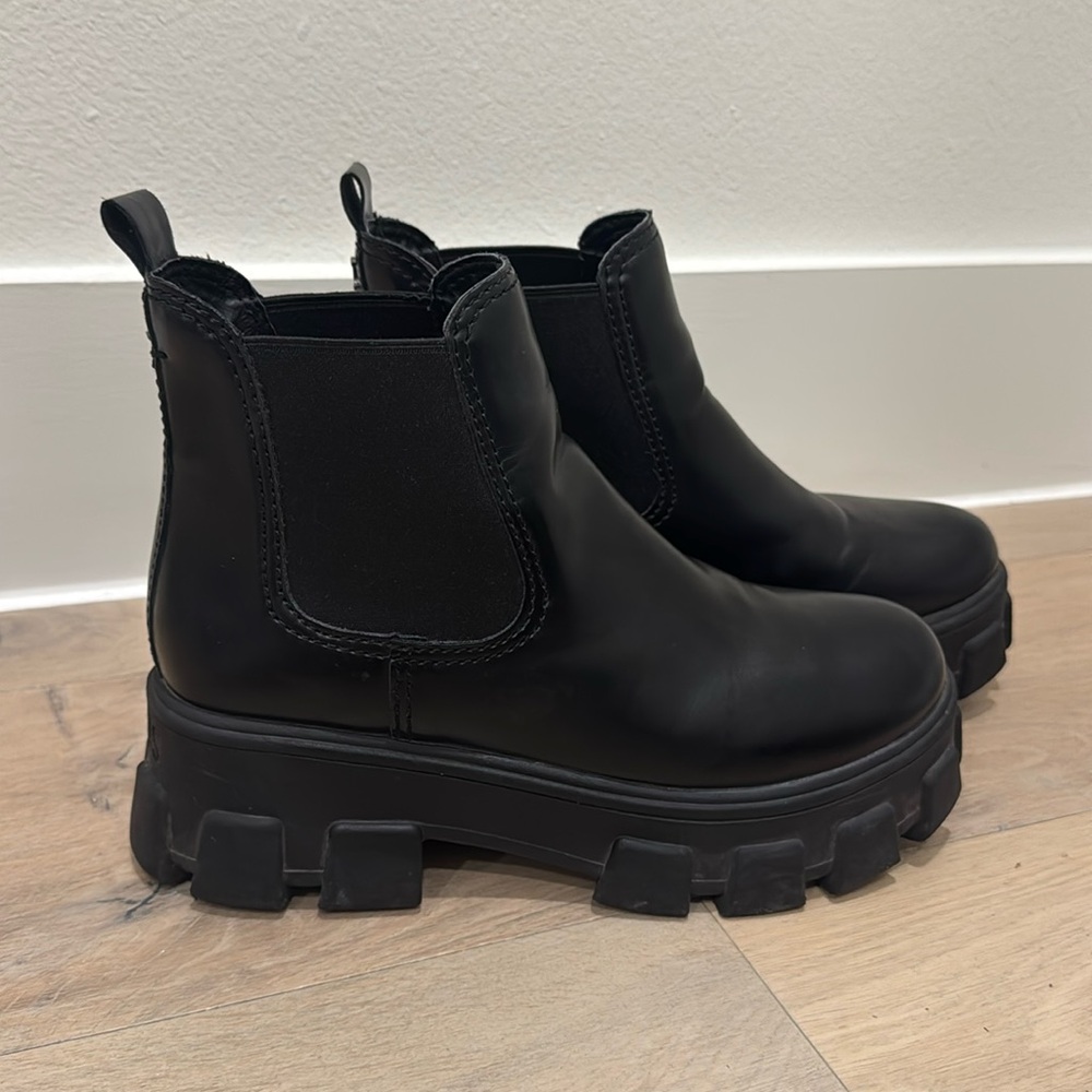 Circus by Sam Edelman Women's Darielle Ankle Boot